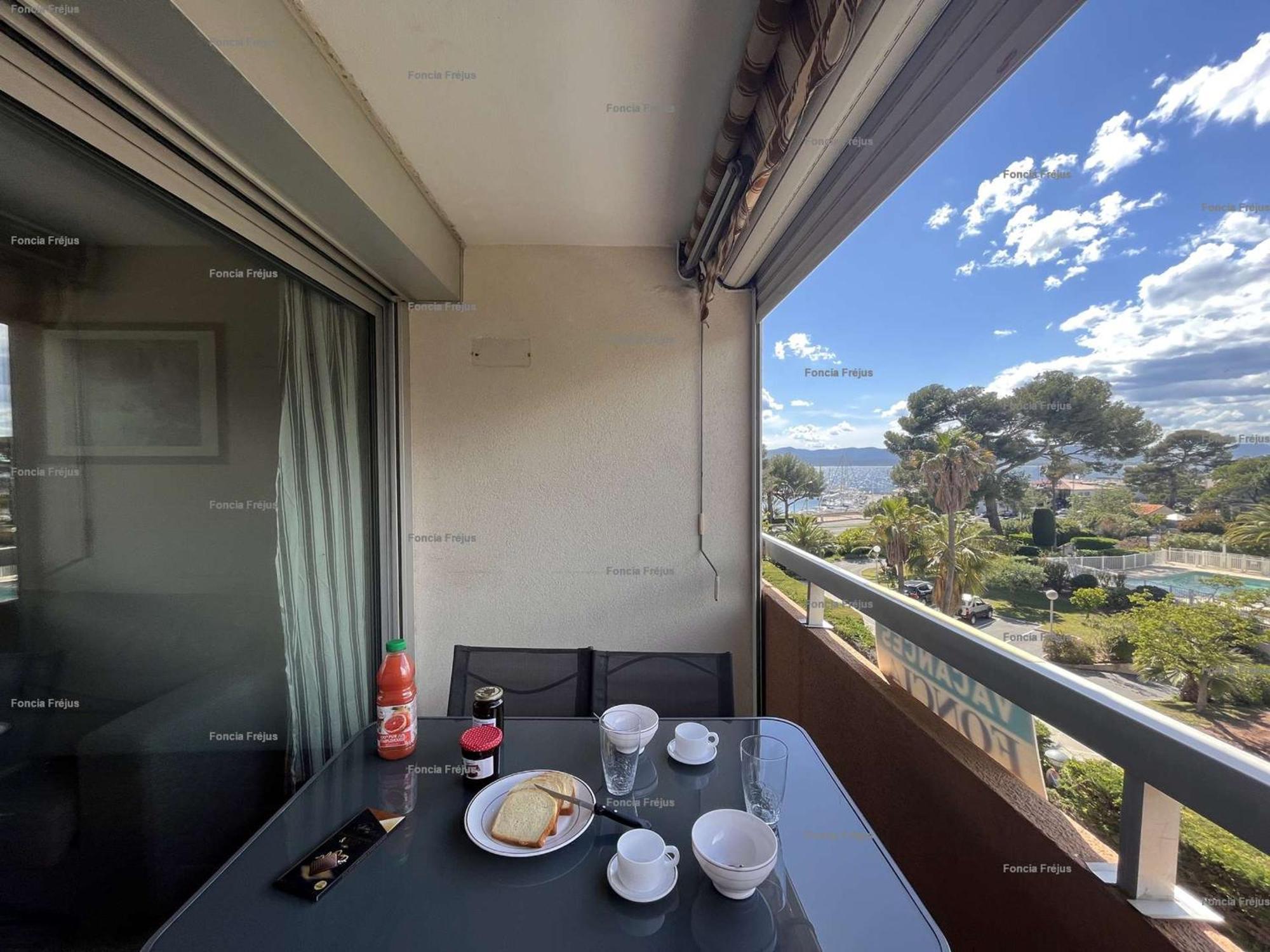 Studio Cabine A St-Raphael Avec Terrasse Et Parking, A 100M De La Plage - Fr-1-226A-23 Saint-Raphaël Kültér fotó